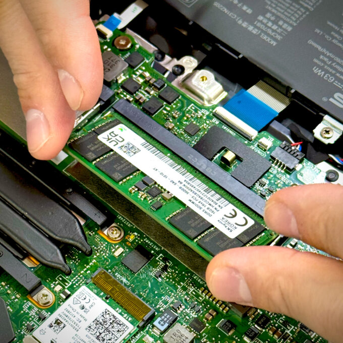 Serviciu de upgrade modul de memorie RAM pentru laptop/desktop