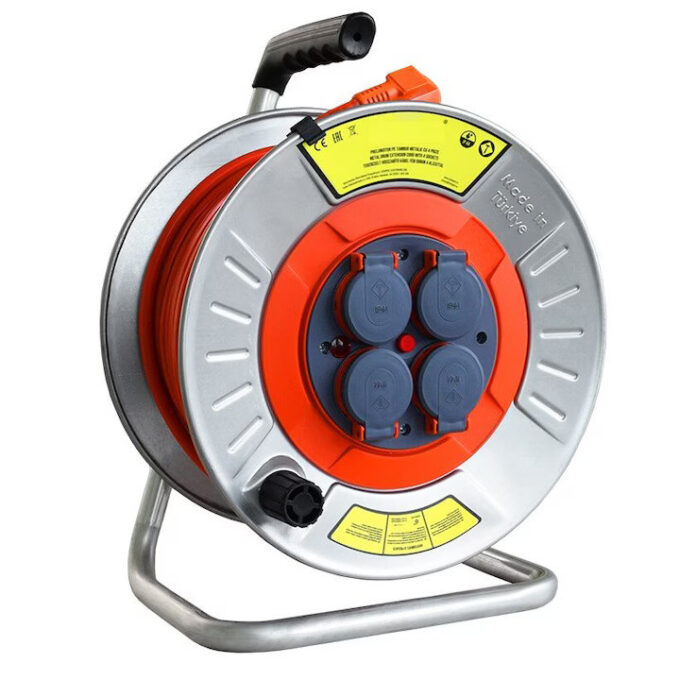Prelungitor electric monofazat, pe tambur metalic, 4 prize, 3 X 2.5 mmp si 50 m lungime, E-PSM25T50 1 Prelungitor electric monofazat, pe tambur metalic, 4 prize, 3 X 2.5 mmp si 50 m lungime, E-PSM25T50