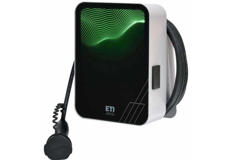 Statie de incarcare trifazata EVC-HOME11, 11kW, tip priza type 2, cablu 5m, IP54, IK08 1 Statie de incarcare trifazata EVC-HOME11, 11kW, tip priza type 2, cablu 5m, IP54, IK08