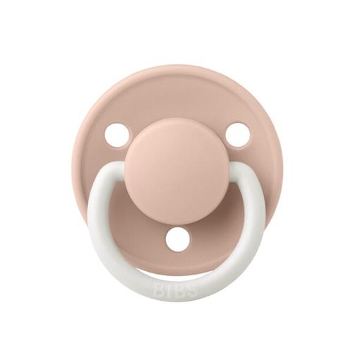 Suzeta fosforescenta De Lux Glow Latex, tetina rotunda, 6 luni + Blush, BIBS 1 Suzeta fosforescenta De Lux Glow Latex, tetina rotunda, 6 luni + Blush, BIBS