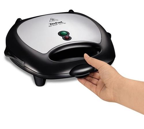 Sandwich Maker TEFAL SW614831, 700W, 3 placi (Negru-Argintiu) 1 Sandwich Maker TEFAL SW614831, 700W, 3 placi (Negru-Argintiu)