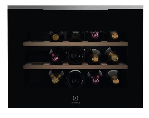 Racitor de vinuri incorporabil Electrolux Seria 900 PRO KBW6X, 49 litri, 15 sticle, 2 rafturi lemn, Control electronic, Clasa F (Inox antiamprenta) 1 Racitor de vinuri incorporabil Electrolux Seria 900 PRO KBW6X, 49 litri, 15 sticle, 2 rafturi lemn, Control electronic, Clasa F (Inox antiamprenta)