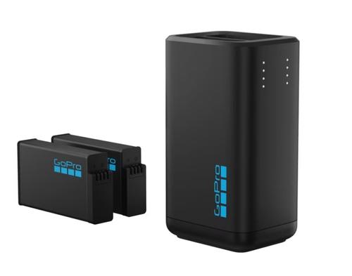Incarcator dublu GoPro MAX 2 pentru baterii Enduro, 2 baterii incluse, AMDBD-001-EU (Negru) 1 Incarcator dublu GoPro MAX 2 pentru baterii Enduro, 2 baterii incluse, AMDBD-001-EU (Negru)
